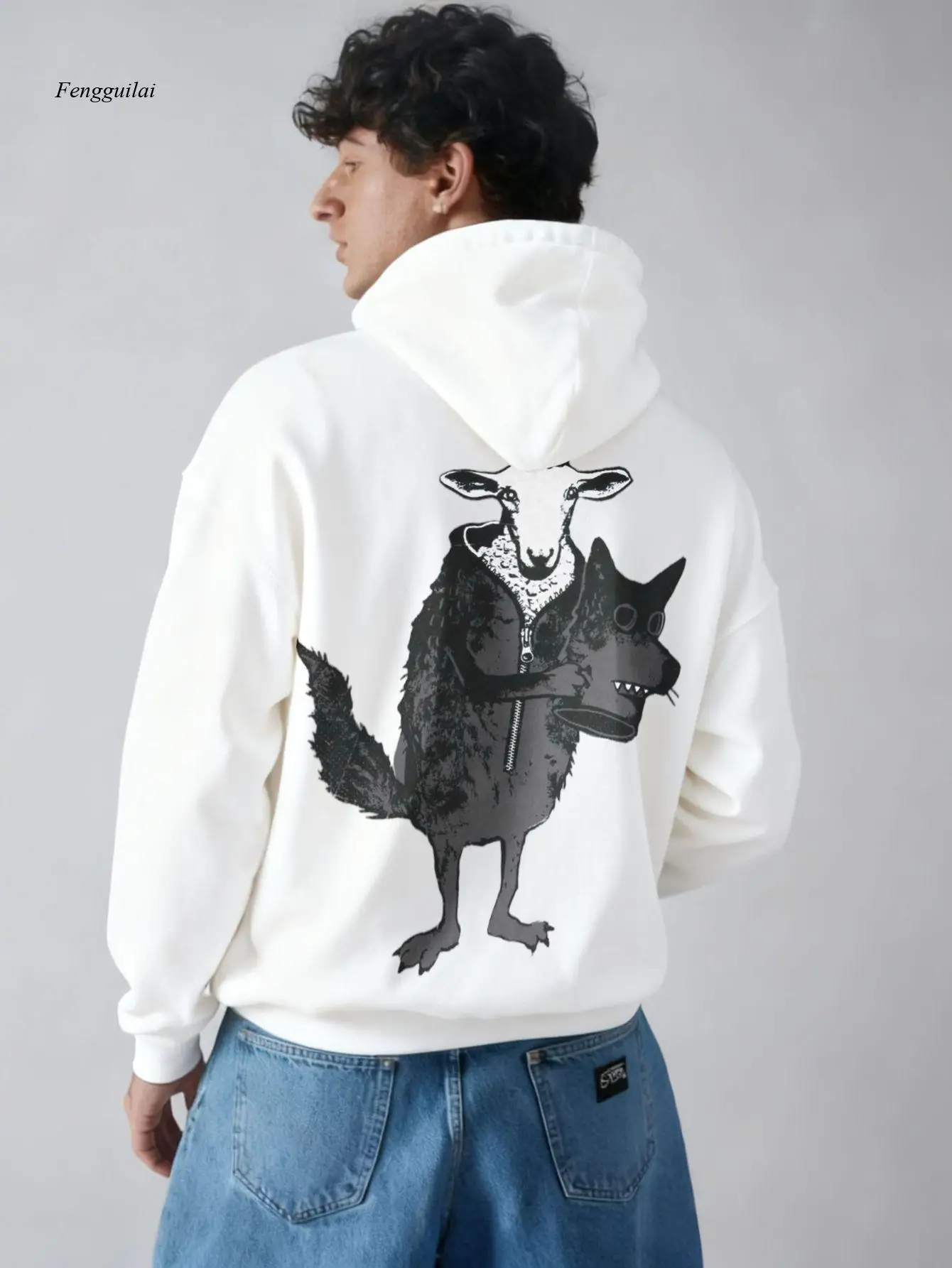 Bluza z kapturem z grafiką Wilka i Owcy |   Ciepły, wygodny, z długim rękawem, styl casual, idealny na jesień/zimę, można prać w pralce