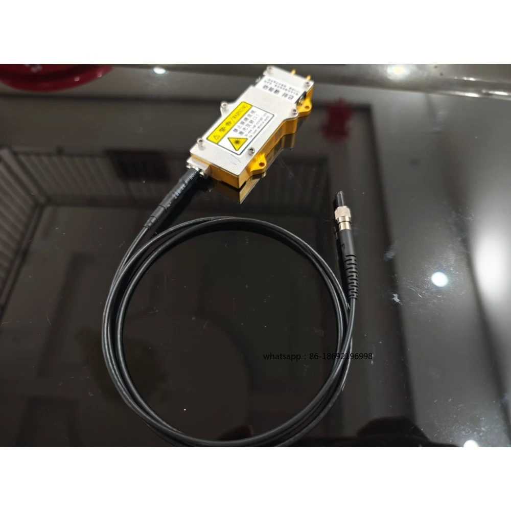 Chuangxin 130W Primera versión láser con conector SMA905 Tubo de protección de fibra y Kai de acero
