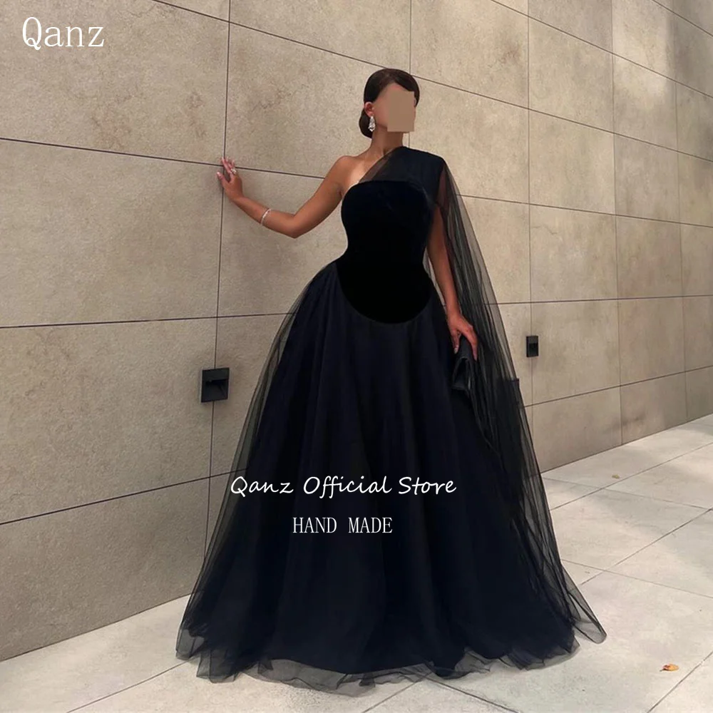 

Qanz Saudi Arabia Evening Dresses Black Tulle Long Party Dresses Customized Elegant One Shoulder Abendkleider Luxus 2024 Dubai