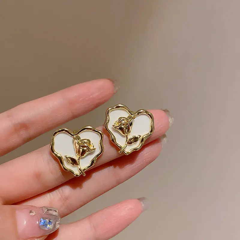 925 Silver Needle Korean Style Elegant Rose Heart Stud Earrings New Black White Enamel Flower Earring For Women Fashion Jewelry