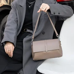 Natural Cow Leather Simple Fashionable Shoulder Bag for Women, Versatile Commuting Small Square Crossbody Bag Underarm Handbag
