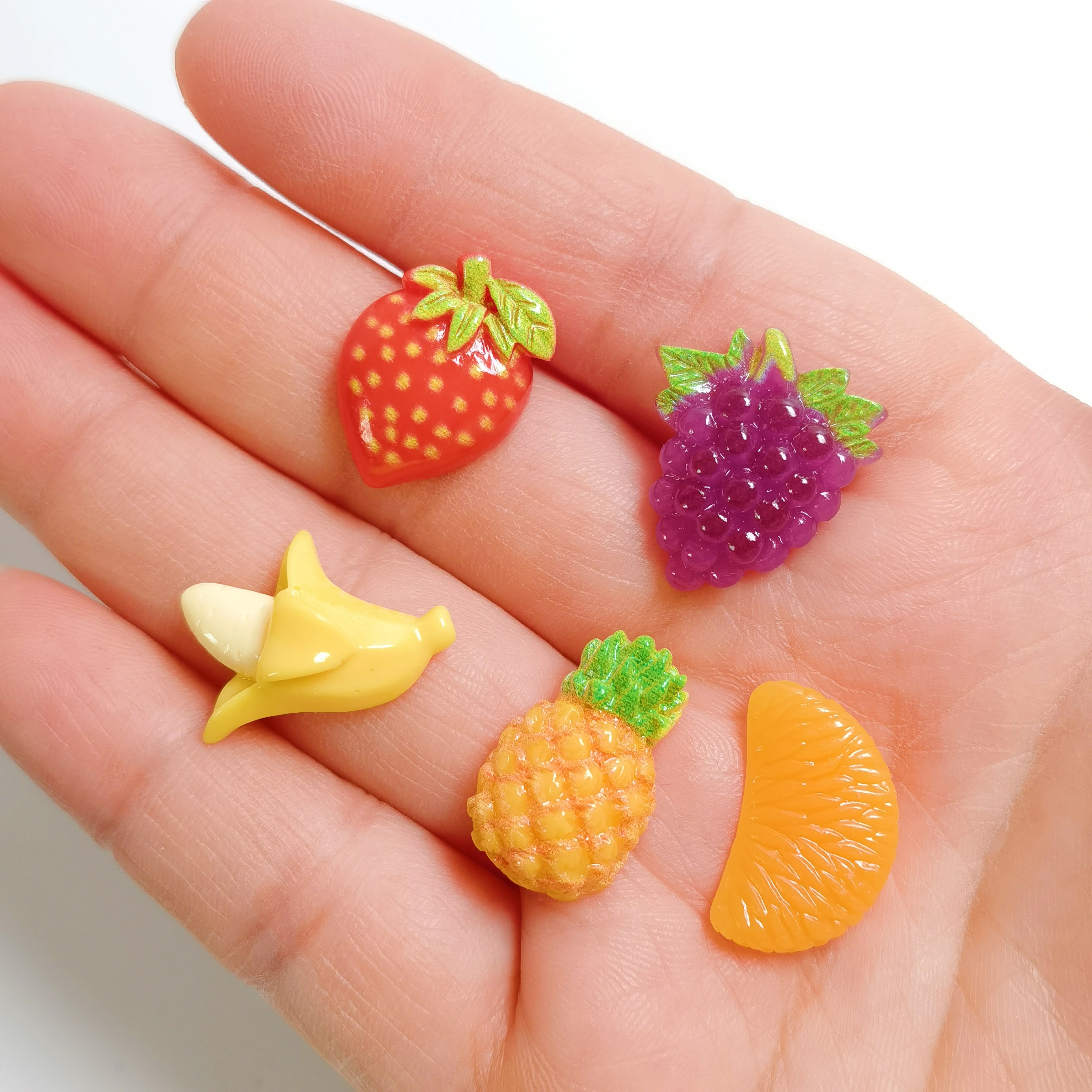 Flat Back DIY Embellishment Accessories Resin Artificial Miniature Fruit Strawberry Banana Play DollHouse Toy
