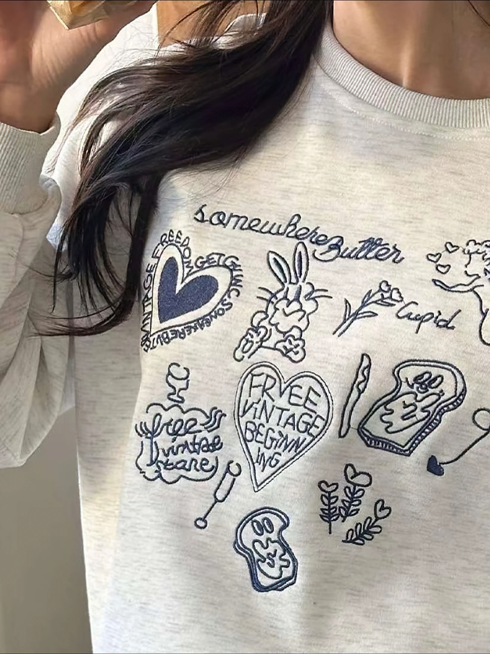 Women Casual Long Sleeve Pullover Top Fashion Lightgrey Heart Embroidery Rabbit Design Top Lady Loose Hoodies Streetwears 2026