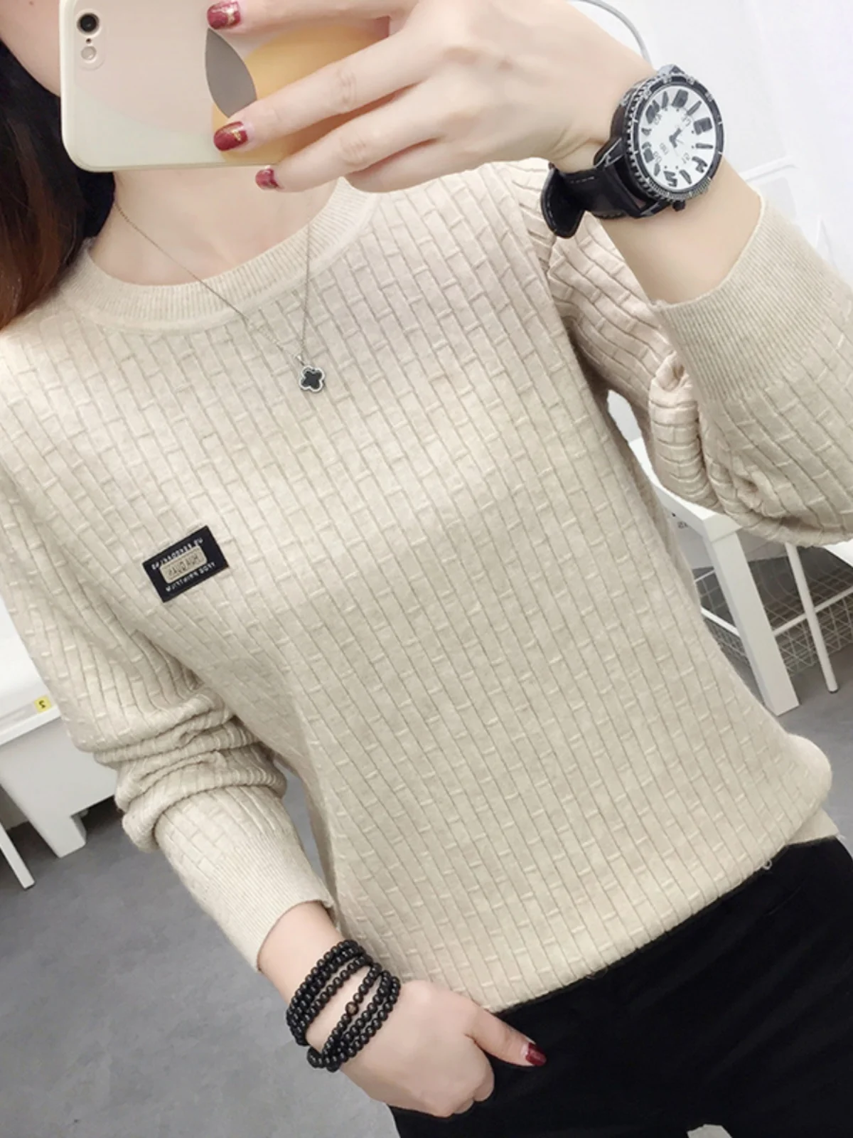 เสื้อไหมพรมทรงหลวมสำหรับผู้หญิงไซส์ใหญ่ แขนยาว ทรงหลวม ใส่สบาย อุ่น เหมาะสำหรับฤดูหนาว สไตล์เกาหลี ผ้าคอตตอนผสม