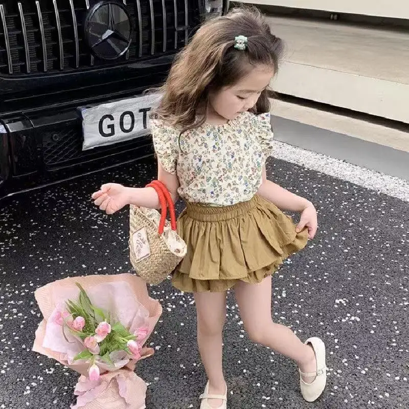 

Children Korean Version Of the Suit 2025 Summer New Floral sleeveless Top Bud Shorts Two-piece Suit Small and Medium Girls