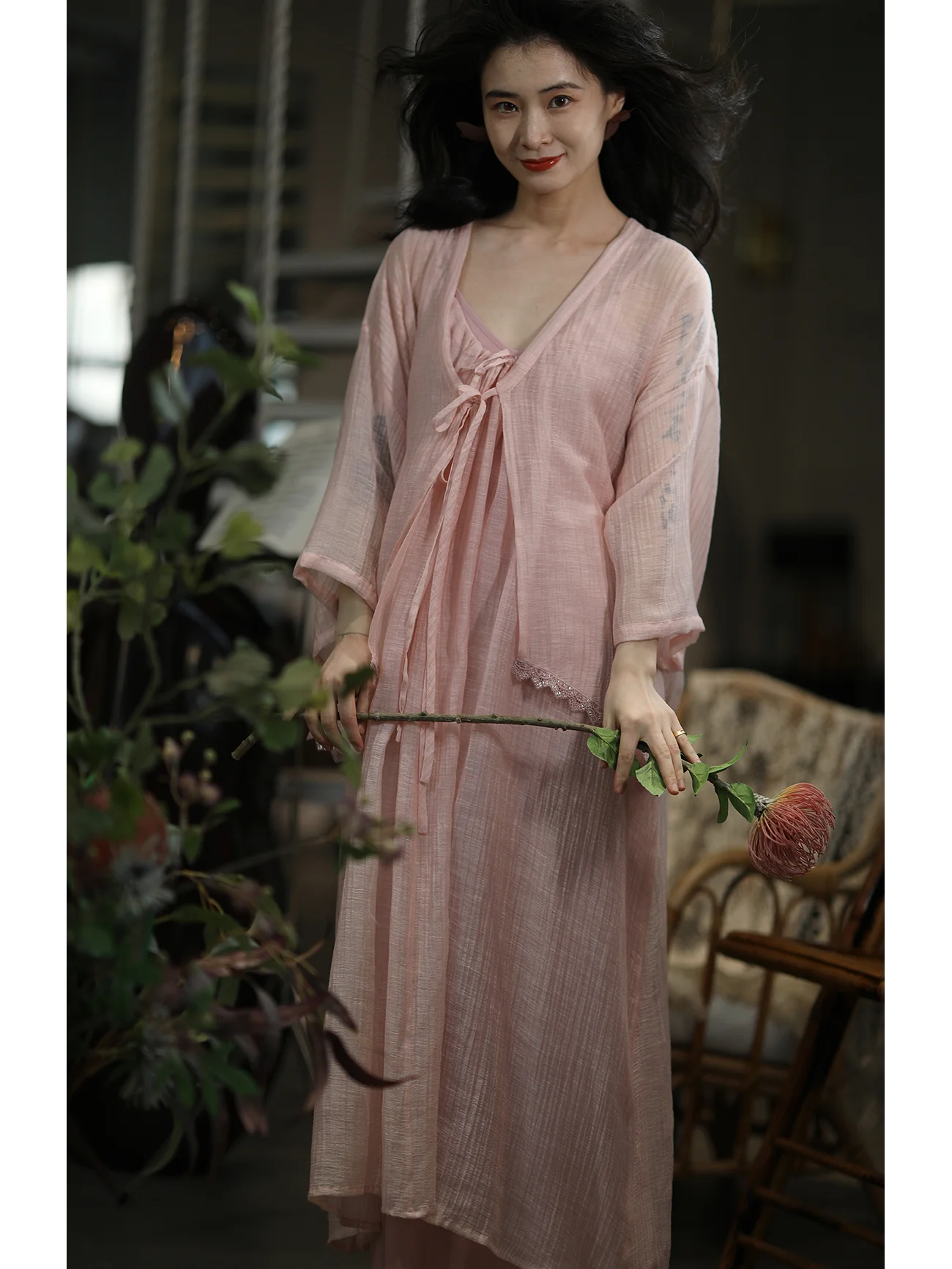 

Ninth Cloud Original Multi-Wear Lace Insert Light Pink Top Sunscreen Open Cardigan Women's Loose Fit Long Sve V-Ne Summe...