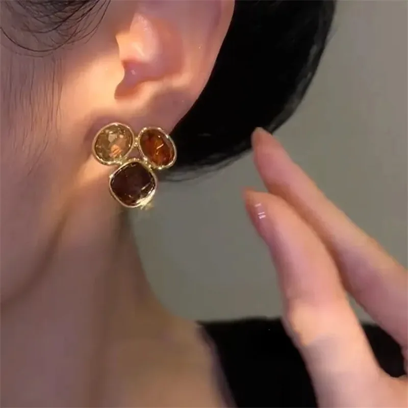French High-end Brown Crystal Earrings For Women Brown Maillard Style Earrings Vintage Coffe Rhinestone Earring Party Daily Wear