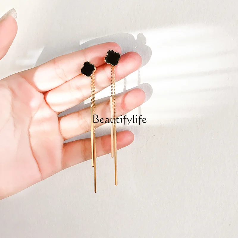 

Long fringed earrings, super fairy personality temperament, European and American exaggerated stud earrings are versatile