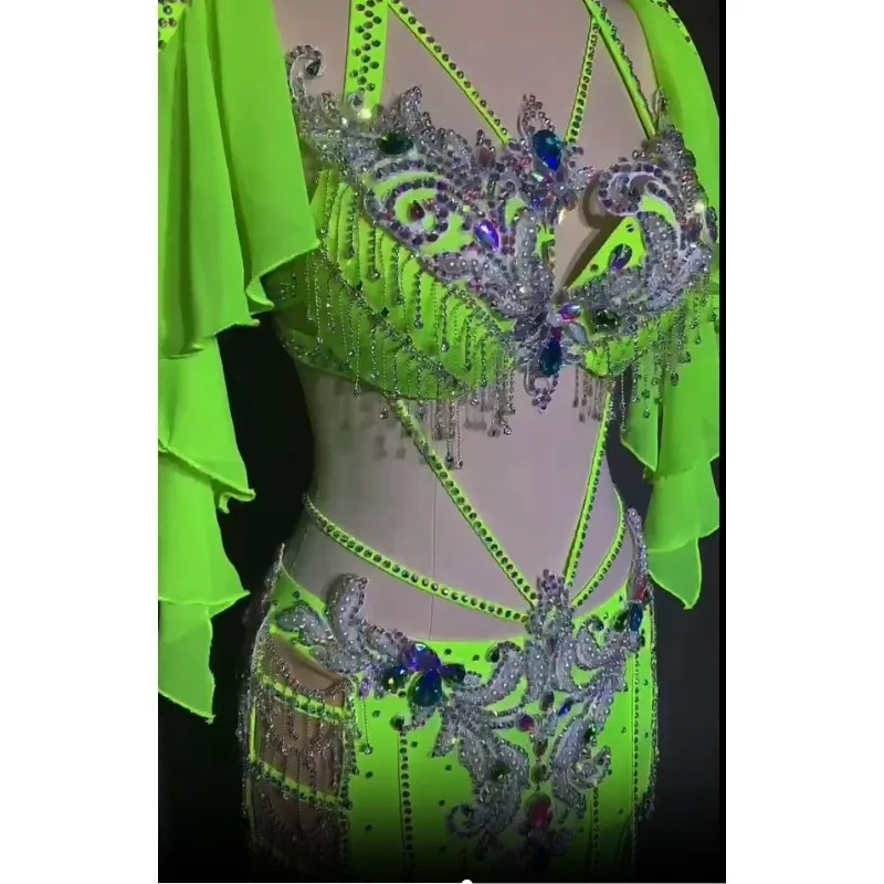 Traje de performance de dança do ventre feminino personalizado cintura alta sexy oco para fora saia grande uniforme de competição de equipe sutiã de dança do ventre