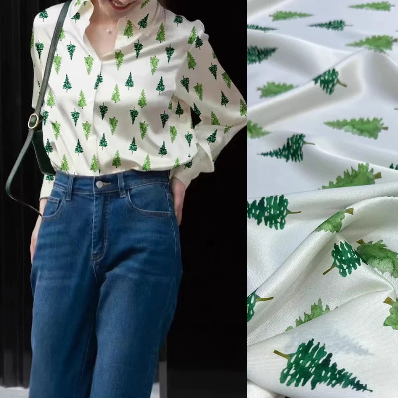 

Эластичная белая саржевая шелковая ткань с принтом зеленых деревьев для летнего платья, брюк, пижамы, материал для шитья своими руками, ширина 140 см, 21 мм, R2426