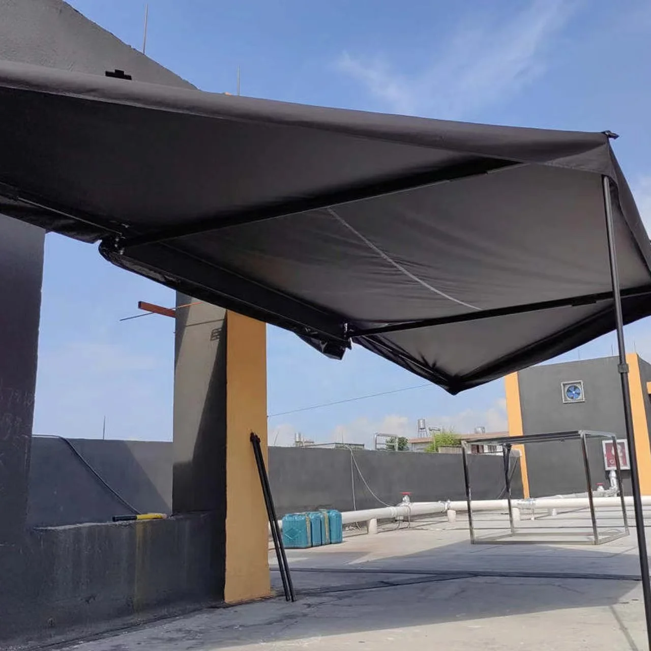 

New Design Awning Tent 4x4 Offroad Car Roof 180 Aluminum Retractable Free Standing Car Awning