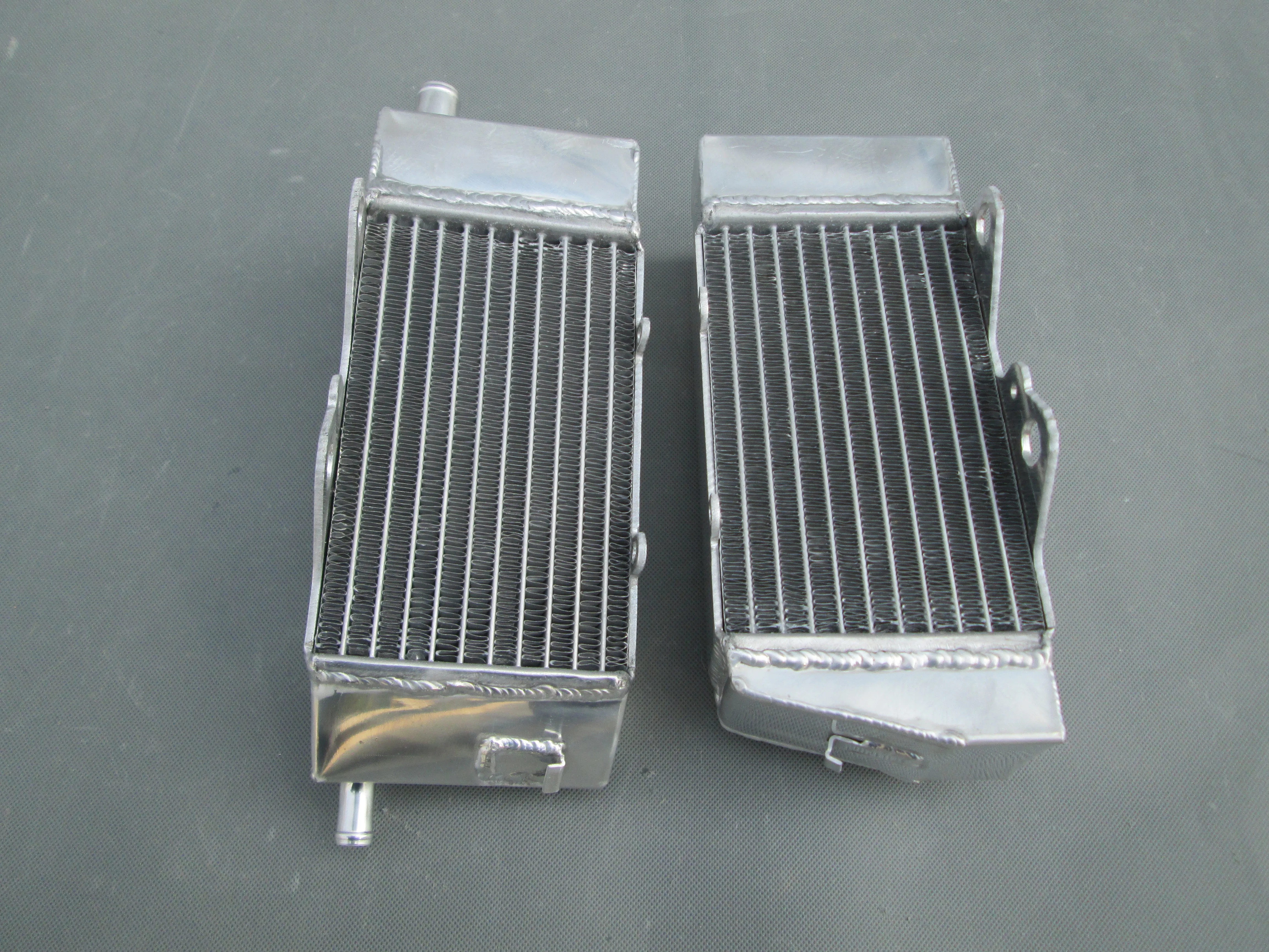 

For 1982 Honda CR125R CR250R CR 125 250 R Aluminum Radiator Cooler Cooling Coolant