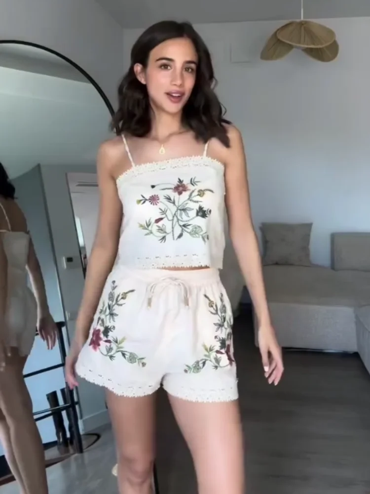 

Lace Embroidered Halter Top Shorts Set Vacation Beach Vintage Women Camisole Short Blouse Cotton Linen Slimming Vest Suspender