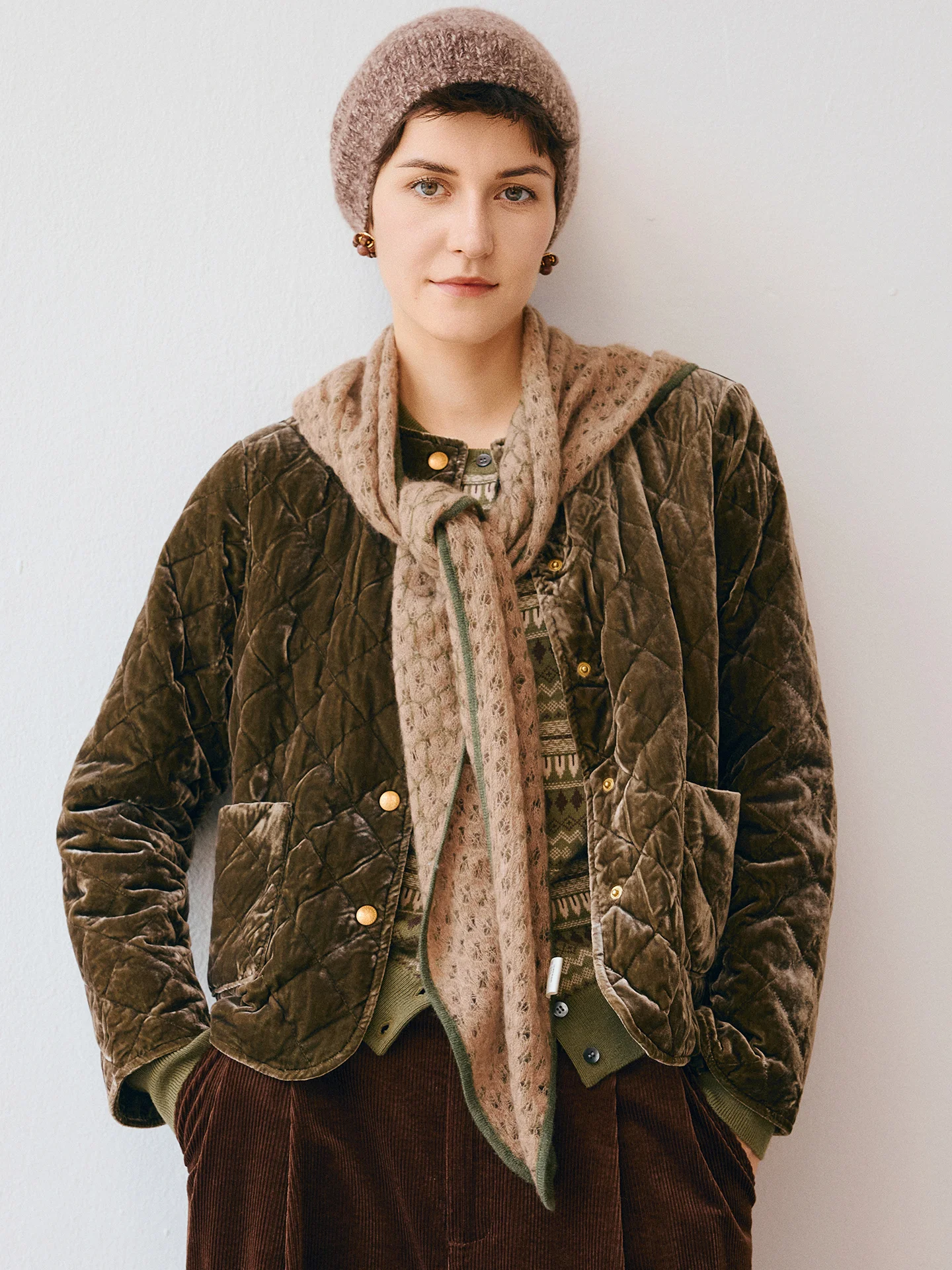 

Retro Sle ort round Ne Puffer Jaet Silk Velvet 90 White Goose down Fraance Sle Women's Winter Coat Warm Casual