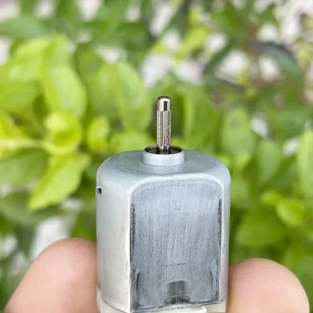 1PCS Mini 130 Carbon Brush Electric Motor DC 3.7V 6V 25000RPM High Speed Embossed Shaft for Toys Hobbies Smart Car MOTOR