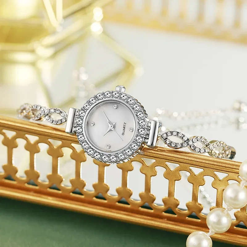 Damesarmband Dameshorloge Gouden Relojes Kleine wijzerplaat Quartz Vrije tijd Populair polshorloge Uur Vrouwelijke dames Elegante relogio klok