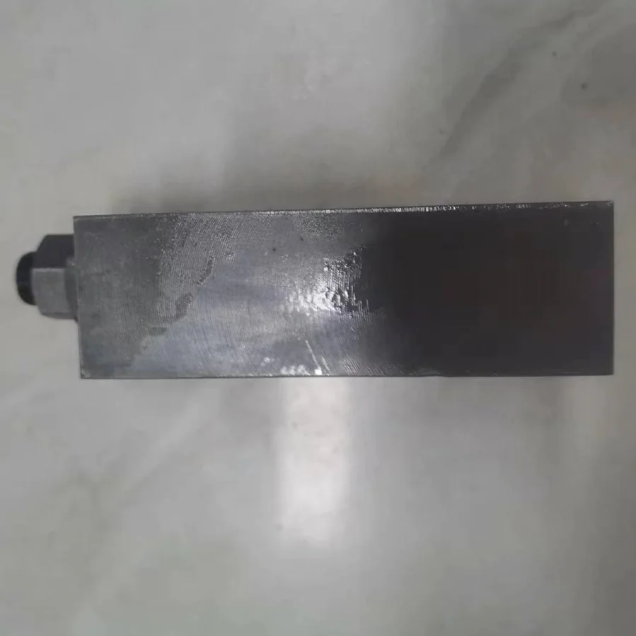 723-50-62100 702-21-09230 Válvula de alívio de redução de pressão para peças de escavadeira Komatsu PC160LC-7 PC160LC-7K PC180LC-7K PC180NLC-7K