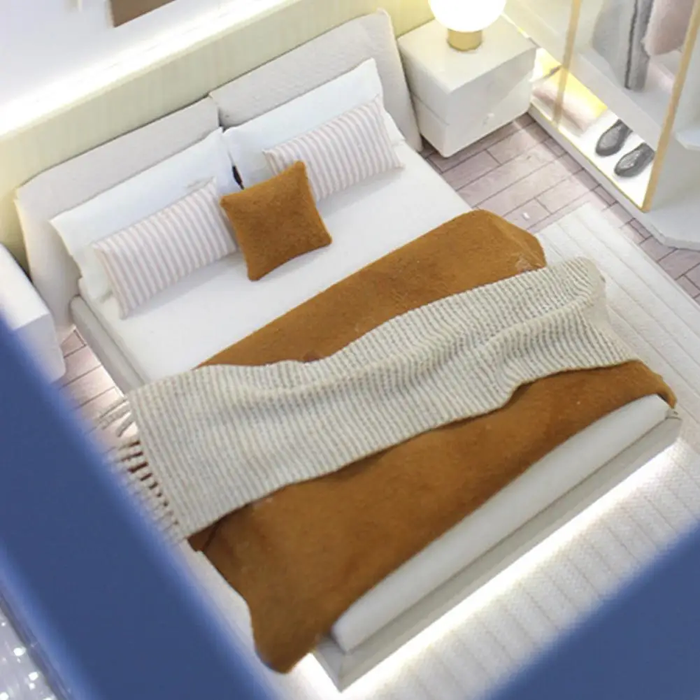 

Миниатюрная двуспальная кровать и постельные принадлежности для спальни, новая, в кремовом стиле, реалистичная современная мебель для миниатюрного интерьера, сцена для комнаты