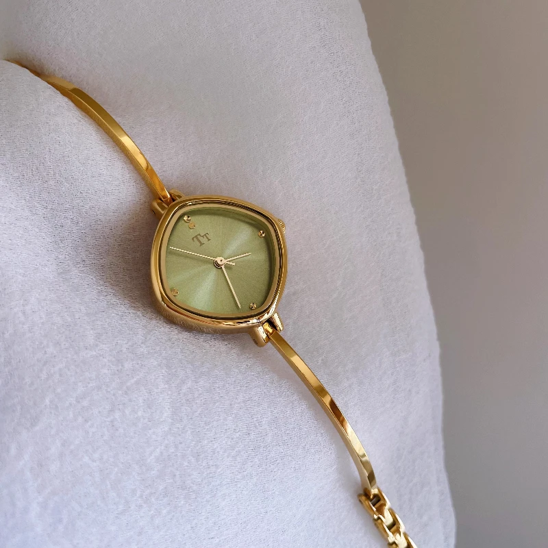 Classic Trend Ladies Watch Elegant and Simple Rhombus 2025 Waterproof Quartz Watch Birthday Gift