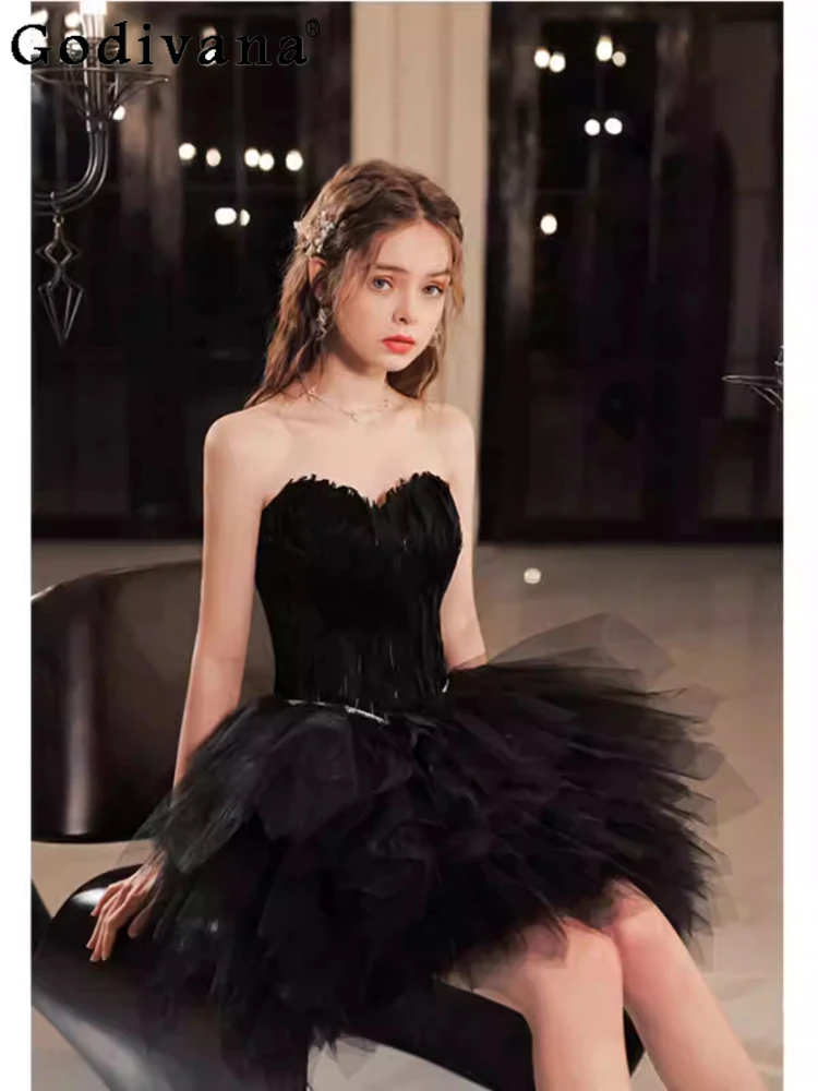 

Black Romantic Slash Neck Feather Banquet Party Sexy Short Dress Girls High Waist A-line Fashion Irregular Strapless Dresses