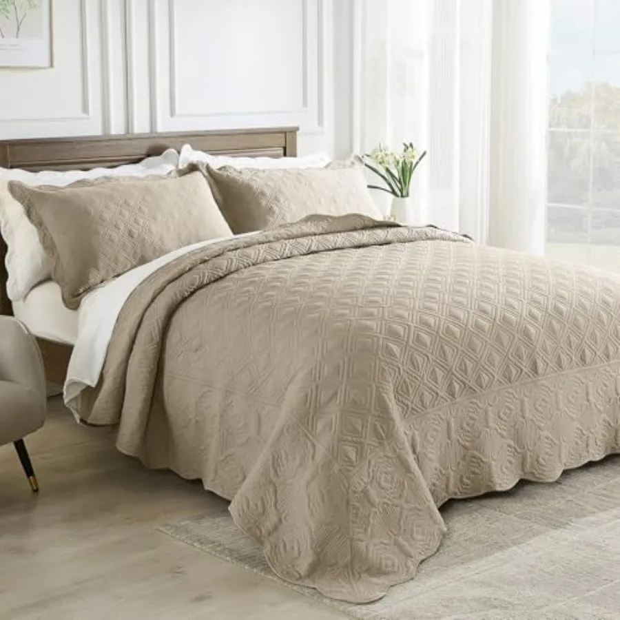 

Bedspread Set - Oversized Bedspreads 132x120 Inch Extra Wide Quilt Set with Shams - Lightweight Coverlet Grid and Damask Quilte