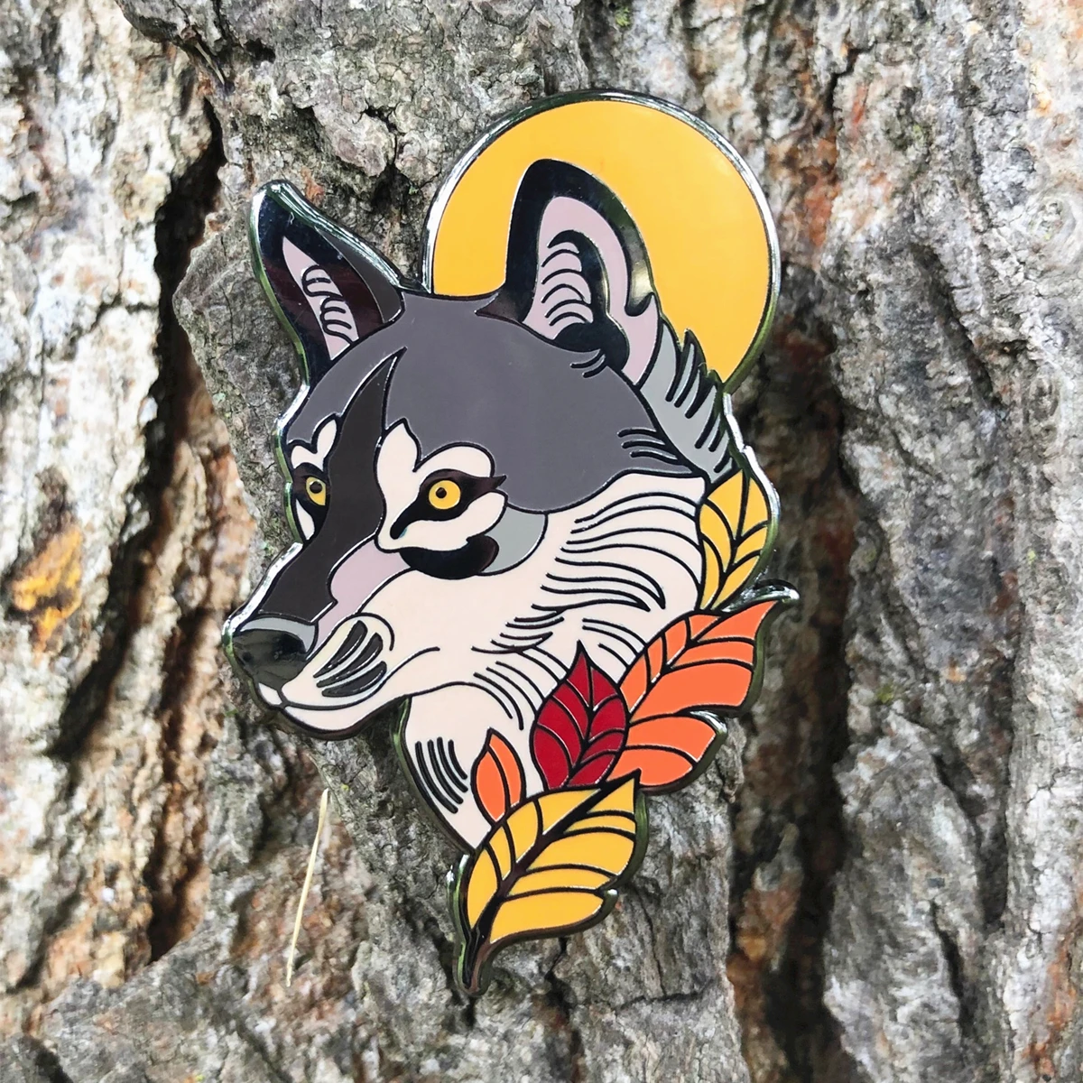 Cartoon Moon Wolf Autumn Fallen Leaves Hard Enamel Pin Handsome Grey Wolf Animal Metal Brooch Accessories Fashion Badge Jewelry