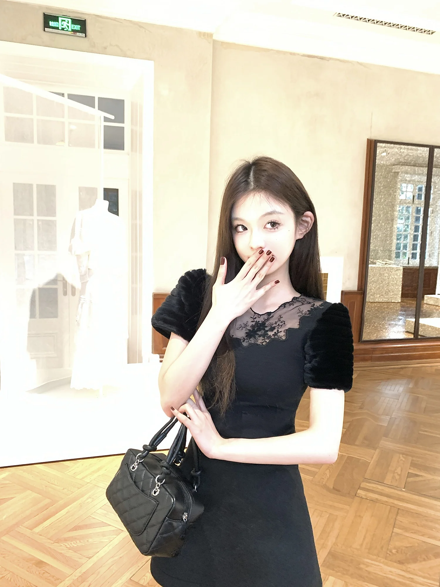 

Wuuus Tang Ze Xuehui кружевной лоскутный трикотаж с вышивкой, женская юбка трапециевидной формы, из двух предметов, модная весенняя коллекция