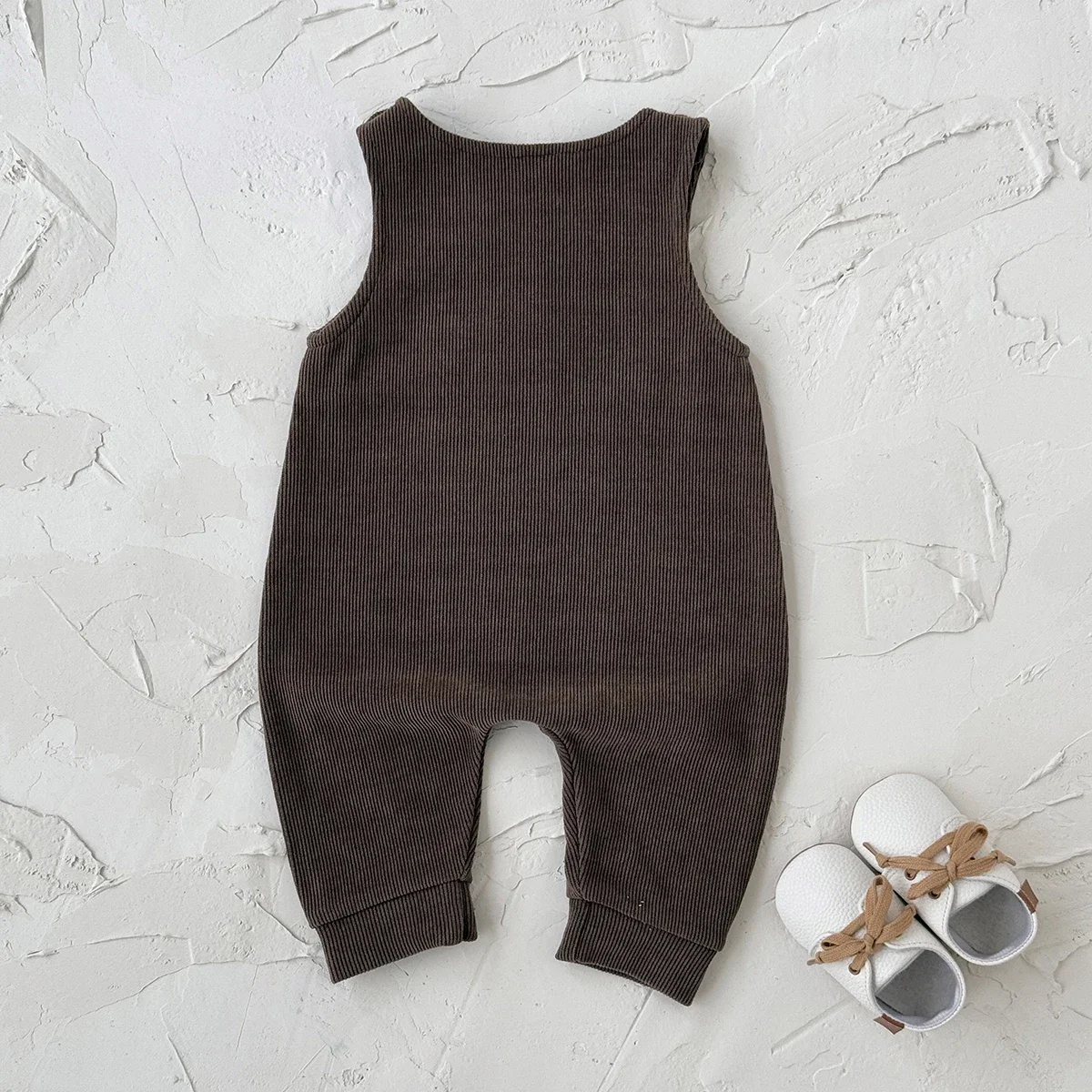 Cute Baby Autumn Suspender Romper, Textured Rib Knit Jumpsuit, Furry Moon Applique, Adjustable Shoulder Button Infant Outfit