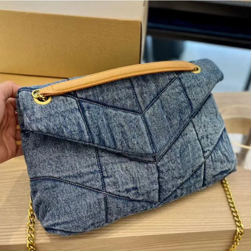 

2024 New Wandering Postman Washed Thread Chain Top Layer Denim Women's Bag