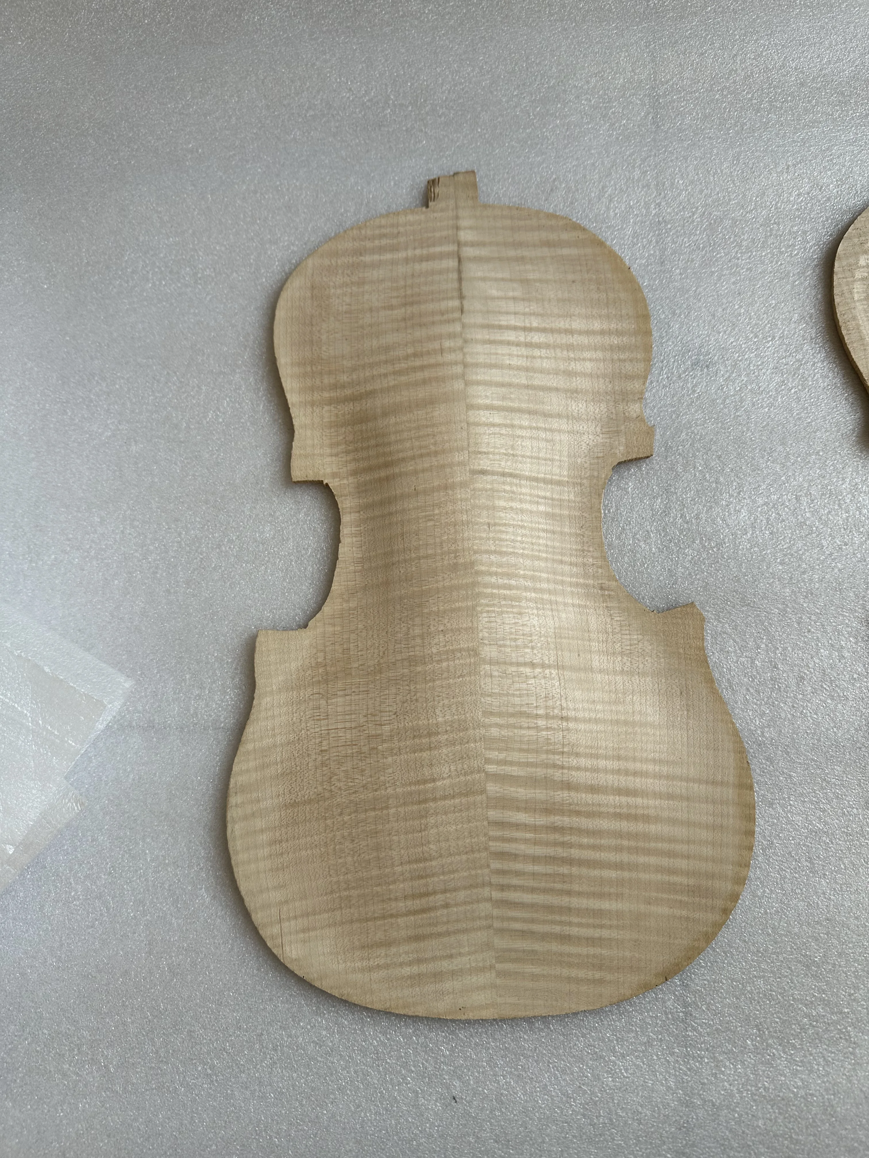 1 Pcs Solid Flamed Maple Wood Unfinished Violin Material Back Plate for 4/4 Violin Fiddle DIY Making Board