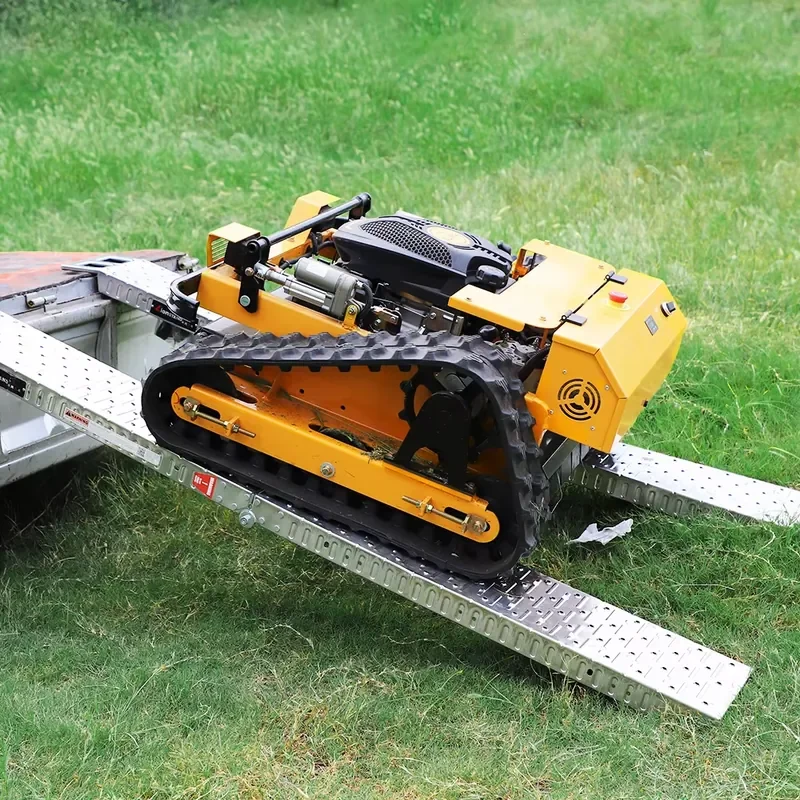 INFRONT CE 1000mm 550mm Approved All Terrain Grass Cutting Machine Agriculture Rubber Tracks Remote Control Lawn Mower