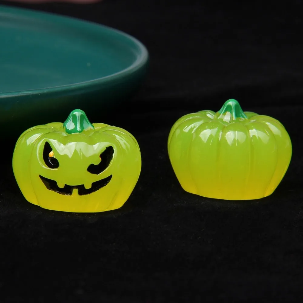 8szt Halloween Luminous Pumpkin Figures Mini Resin Pumpkin Ornaments Party Accessories Micro Landscape Miniatures