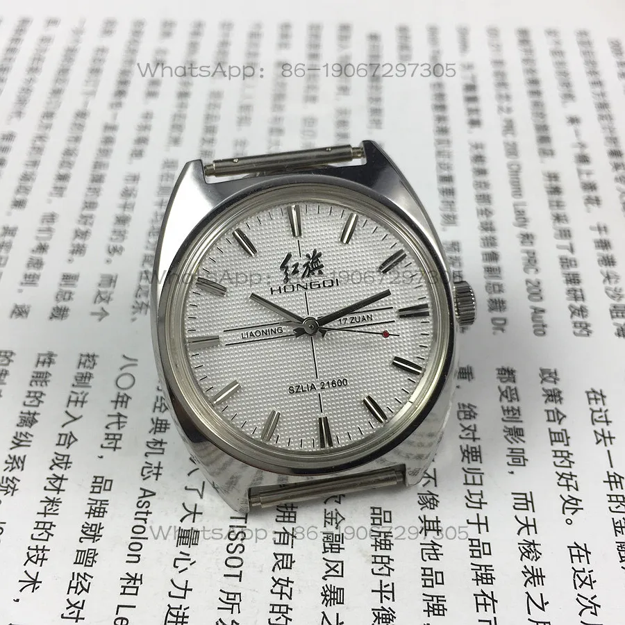 

Original stock, red flag brand all-steel strip white surface manual mechanical watch, diameter 36mm, free strap.