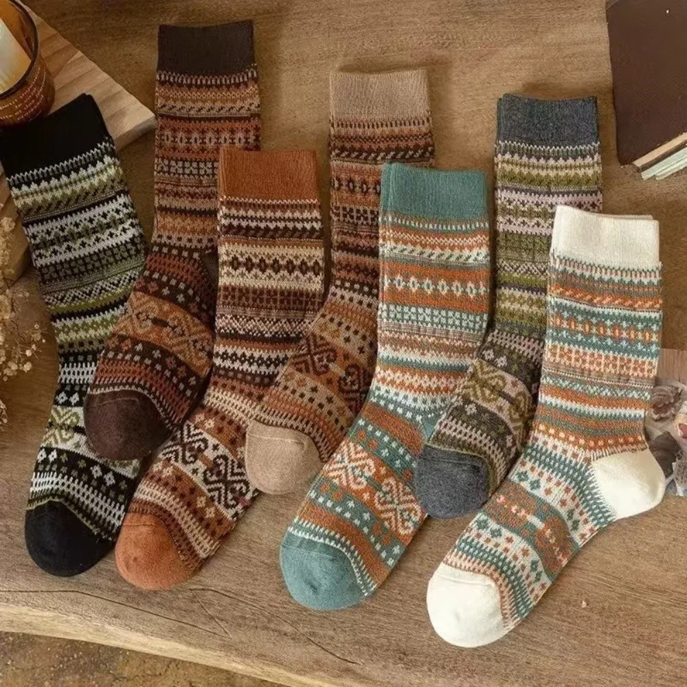 High Quality Retro Fair Isle Christmas Socks Thickened Colour Blocking Middle Tube Socks Cotton Stacked Sock Winter