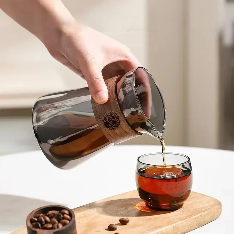 1/2 Pcs Glass Coffee Carafe with Wood Heat-Resistant Layer, Pour Over Glass Coffee Server Tea Steeper Coffee Brewer