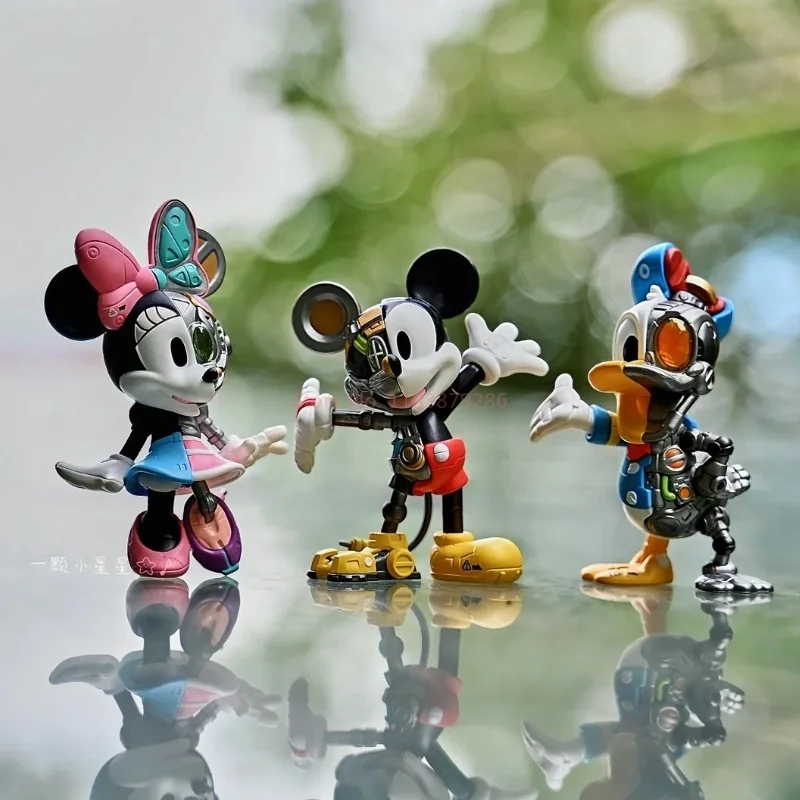 Nieuwe Disney Mickey En Vrienden Cyborg Serie Blinde Doos Donald Duck Pluto Mickey Semi-Mechanisch Model Schattig Anime Figuur Kids Cadeau