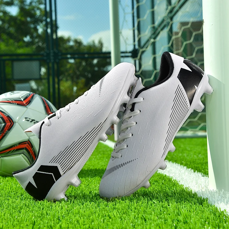 

2024 Men's Soccer Shoes Large Size Ultralight Football Boots Boys Sneakers Non-Slip AG/TF Soccer Cleats Ankle Boots Unisex