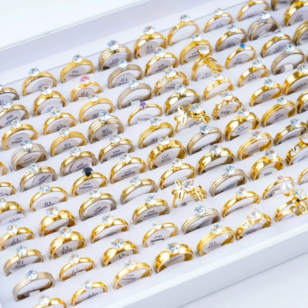 Wholesale 50Pcs/lot Mix Style Rhinestone Stainless Steel Rings Wedding Fashion Women Mens Ring Party Gifts