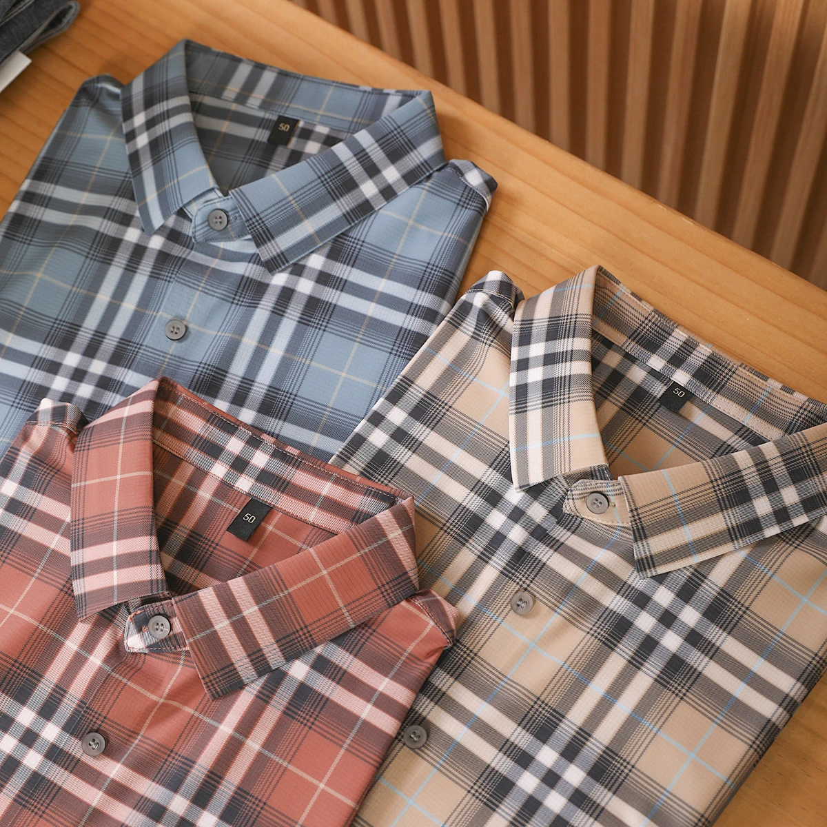 

Skin-friendly Comfortable Breathable Summer Men's Japanese Sle Retro Plaid ort Sve irt Loose Fit Thin Material Pure ...