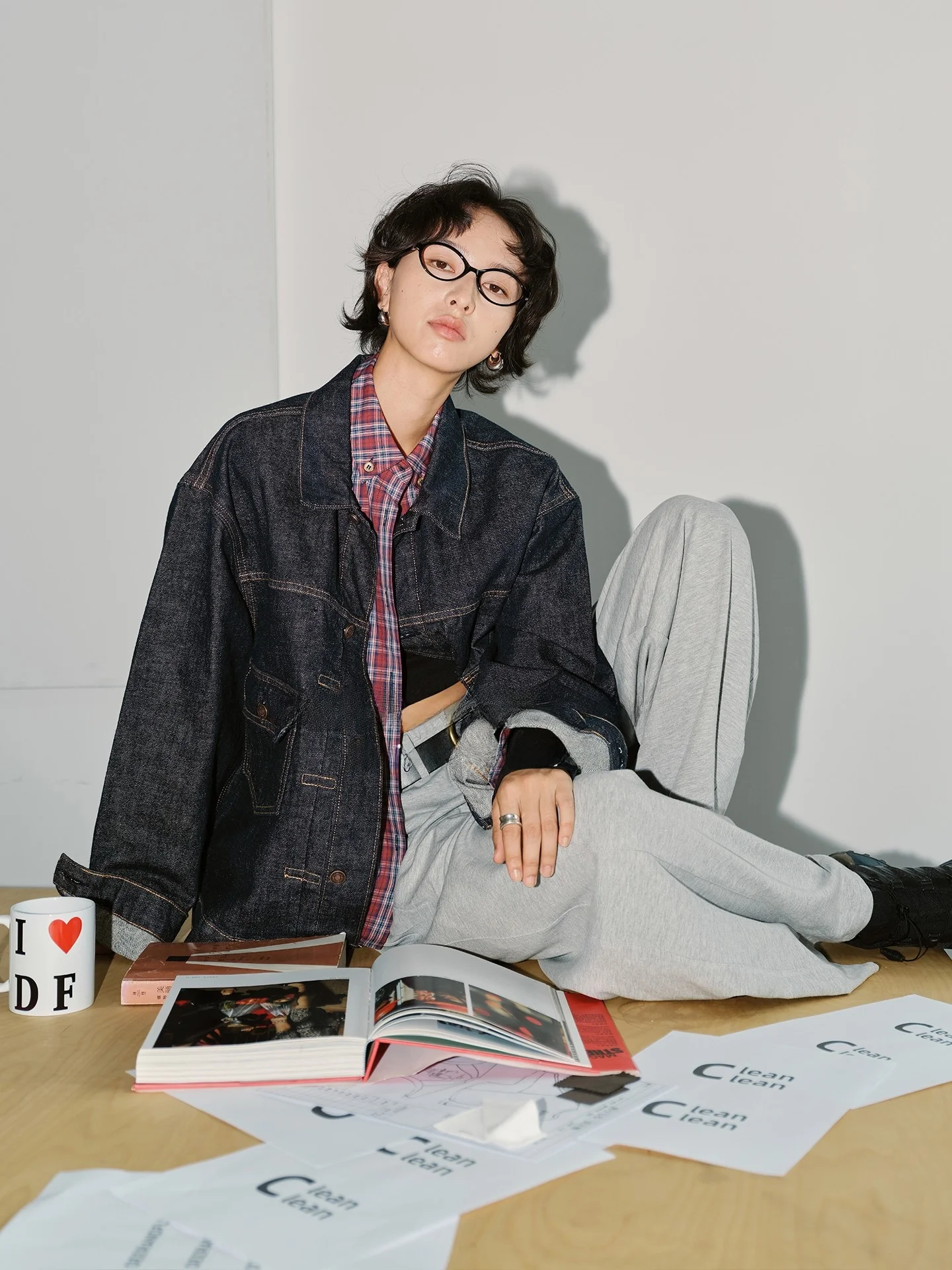 

Ретро-куртка из чистого хлопкового денима с гибким классическим воротником, короткое пальто, женская, стандартного кроя, весенняя модная верхняя одежда