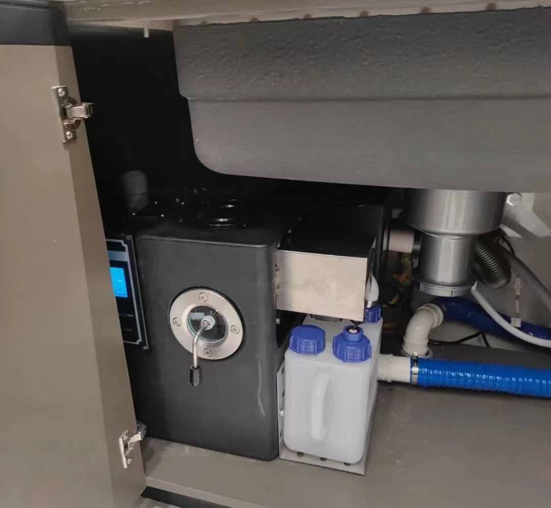 Restaurant Kitchen Portable Oil Water Separator Automatic Oil Grease Traps Interceptor