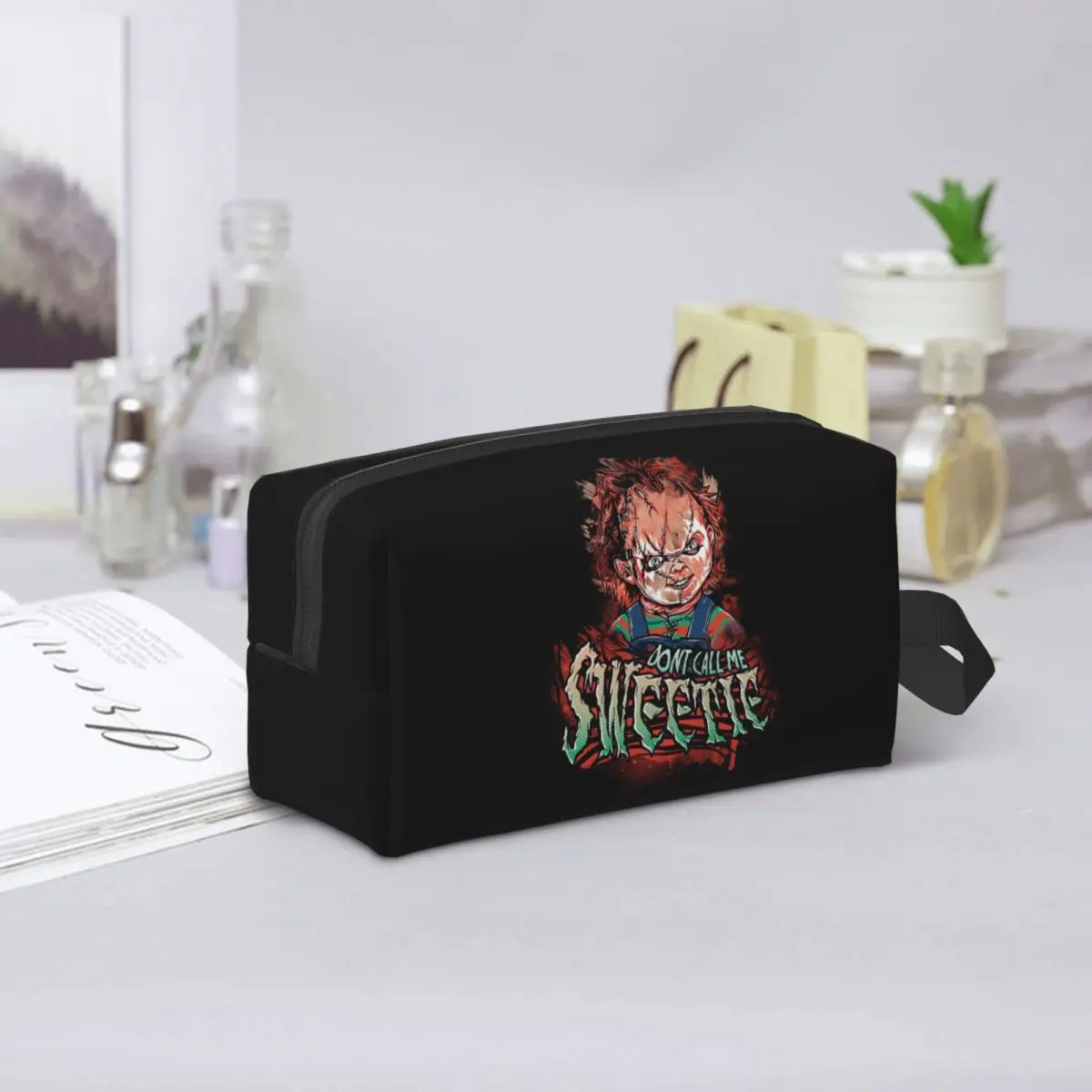 

Good Guys Child's Play Chucky - Killer Doll Makeup Bag Cosmetic Organizer Storage Dopp Kit Toiletry Cosmetic Bag Beauty