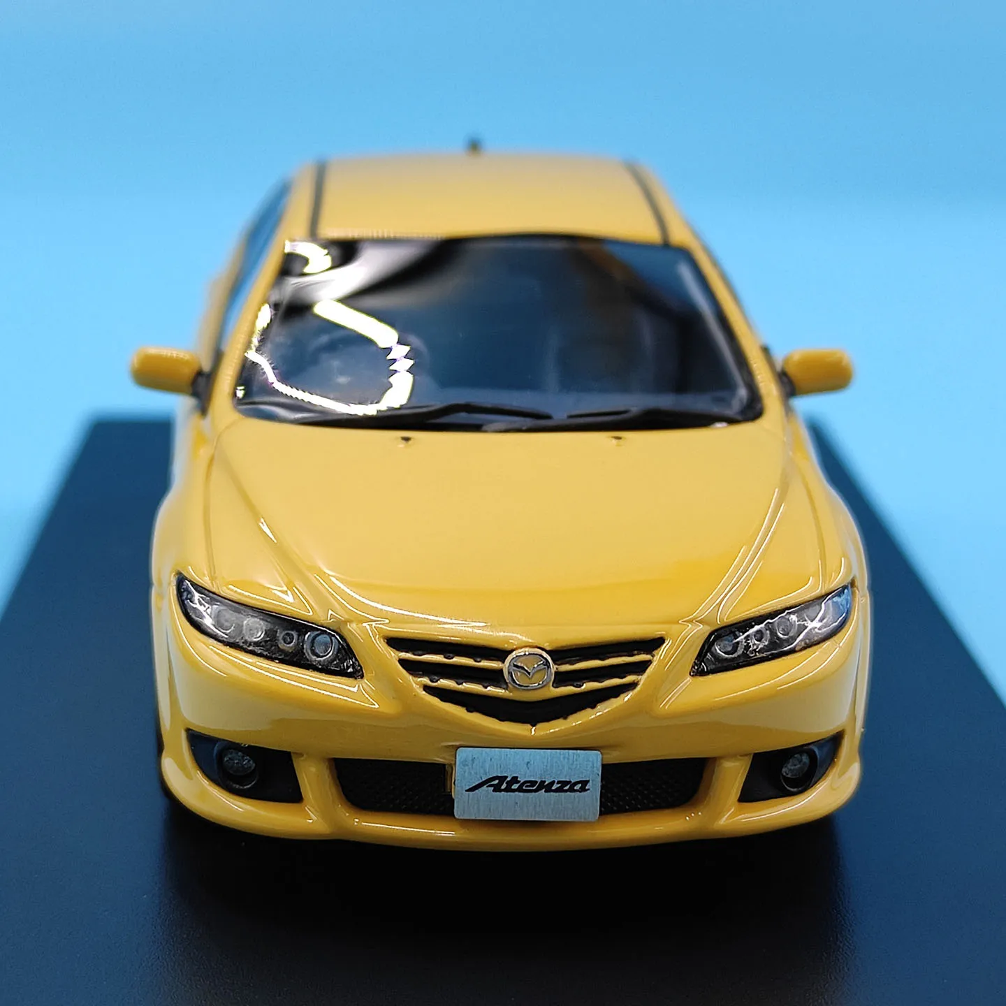 Hi-Story 1:43 Scale ATENZA Sports 23S 2002 Resin Car Model