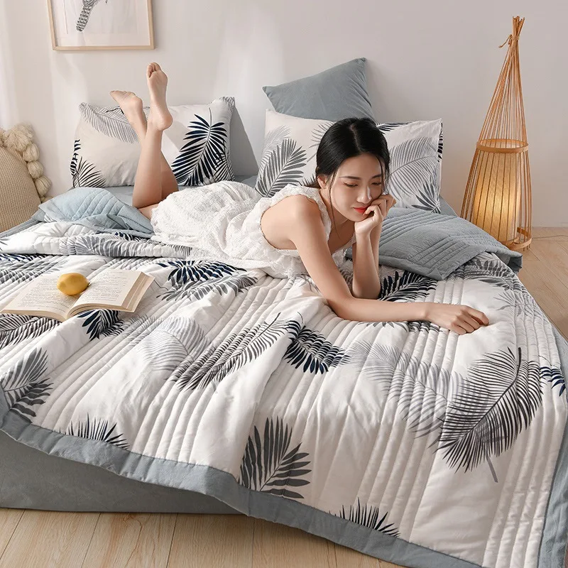 Soft Skin Friendly Summer Quilt Set or Single Quilts Lightweight Breathable Thin Comforter Sets Washable Single Double Blanket