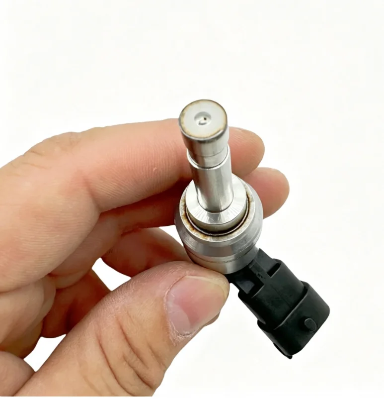 0281002970 F00BH40420 Urea Injector Adblue Nozzle Core for  Iveco Heavy Truck 0444023053 0444023069 21738128 0444023056
