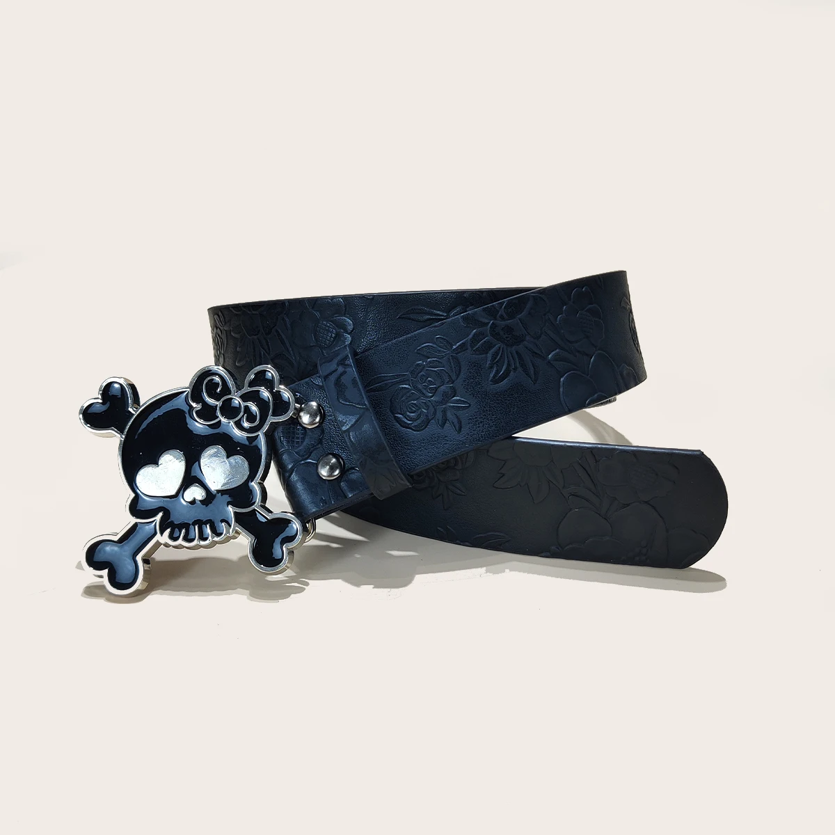 Fashion Skull Belt Men and Women Punk Hardware Jeans Y2K Belt Designer Cool Punk Style Flora Decorated Heavy Metal Dark Belt