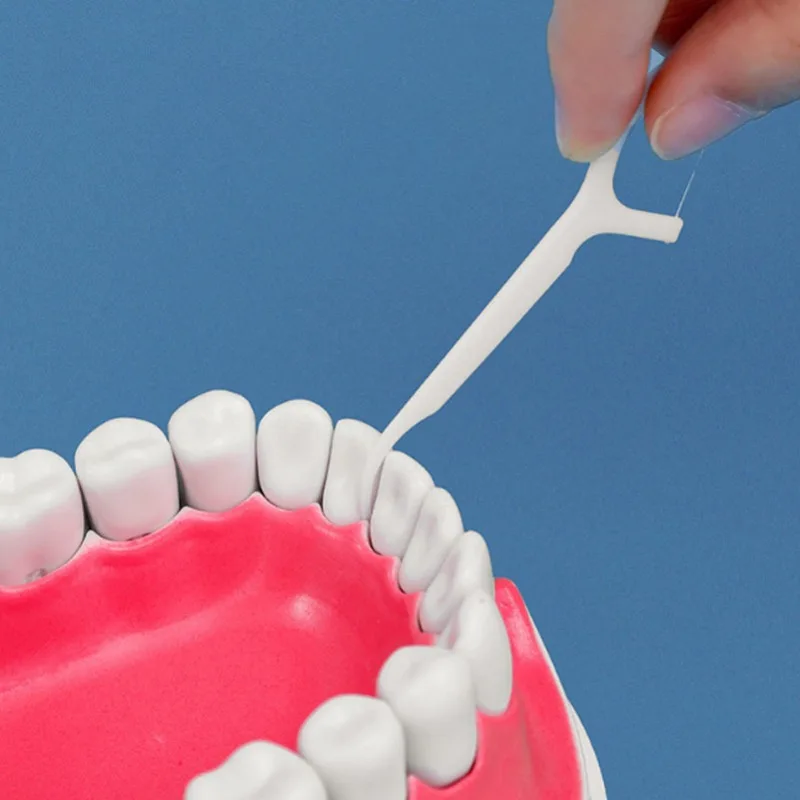 

100pcs professional dental floss sticks, designed specifically for teeth cleaning