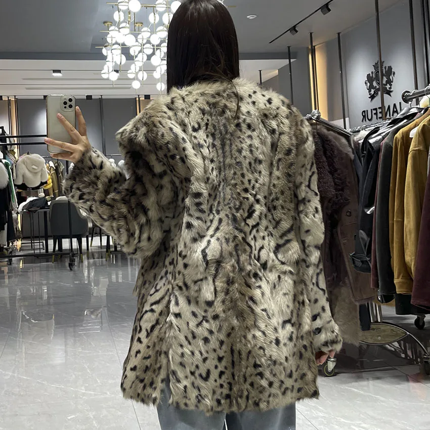 Janefur ผู้หญิง Shearling ขนสัตว์ฤดูหนาวเสือดาวจุดพิมพ์เสื้อขนสัตว์หนาหนาปุย JFB9-25011