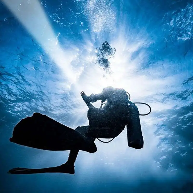 Luce subacquea da 9000000lm Luce bianca/gialla impermeabile per immersioni professionale subacquea subacquea da 600 m Torcia di immersione
