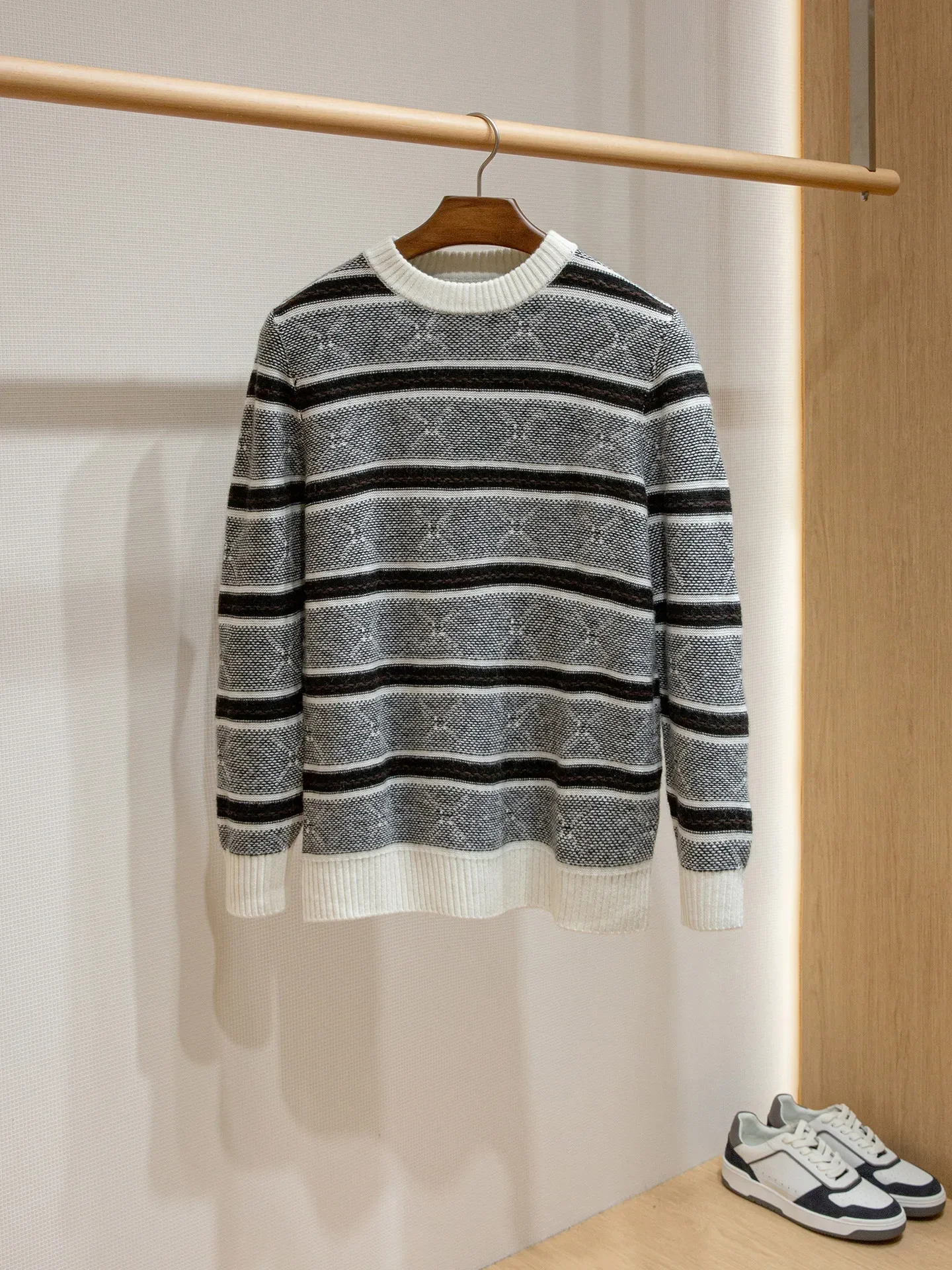 High gram cashmere wool blended men's jacquard crew neck knitted wool cashmere sweater